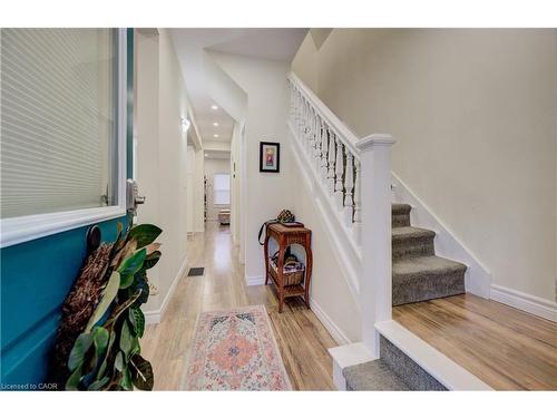 12 Baker Street, Hamilton, ON - Indoor Photo Showing Other Room