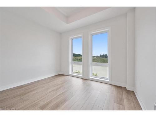 135 Reverie Way, Kitchener, ON - Indoor Photo Showing Other Room