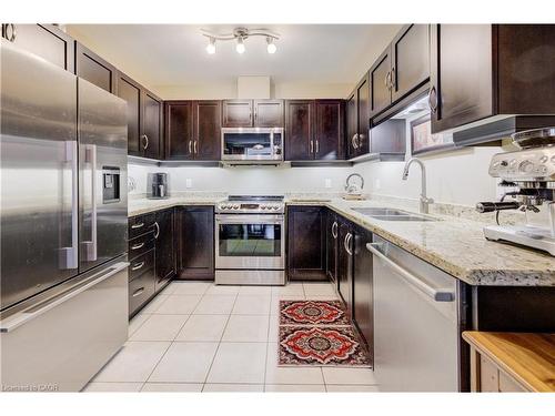 105-165 Duke Street E, Kitchener, ON - Indoor Photo Showing Kitchen With Double Sink With Upgraded Kitchen