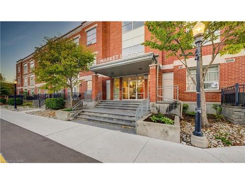 105-165 Duke Street E, Kitchener, ON - Outdoor