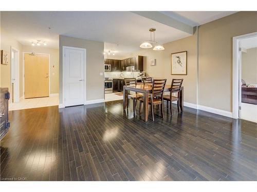 105-165 Duke Street E, Kitchener, ON - Indoor Photo Showing Dining Room
