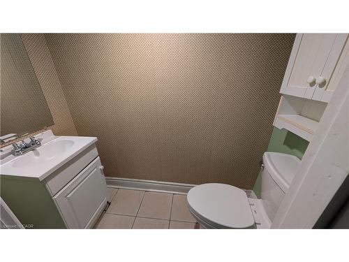 125 Auburn Avenue, Hamilton, ON - Indoor Photo Showing Bathroom