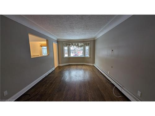 125 Auburn Avenue, Hamilton, ON - Indoor Photo Showing Other Room