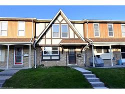 6-2254 Upper Middle Road  Burlington, ON L7P 2Z9