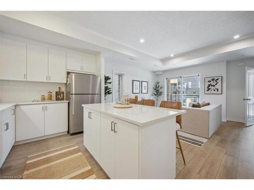 81 Reverie Way, Kitchener, ON - Indoor Photo Showing Kitchen