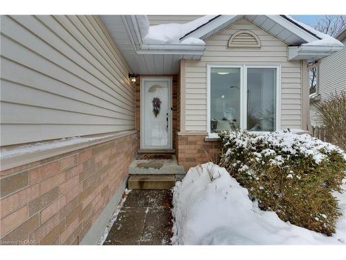 225 Thornbird Place, Waterloo, ON - Outdoor