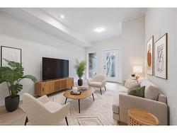 141 Reverie Way  Kitchener, ON N2E 0K5