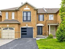 373 Ravineview Way  Oakville, ON L6H 6S5