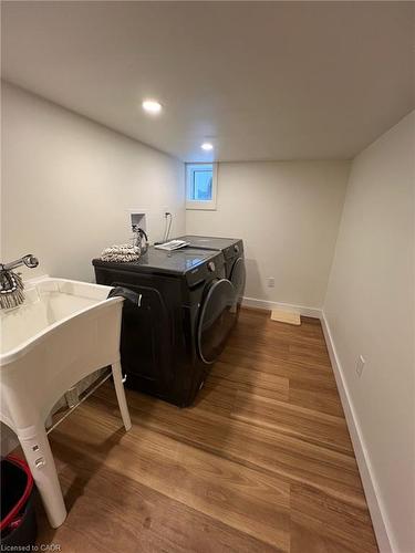 16 Park Street, Kitchener, ON - Indoor