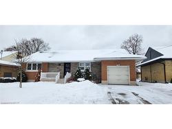 LOWER-90 Wedgewood Drive  Kitchener, ON N2B 1E7