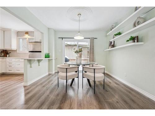 56 John Street W, Waterloo, ON - Indoor