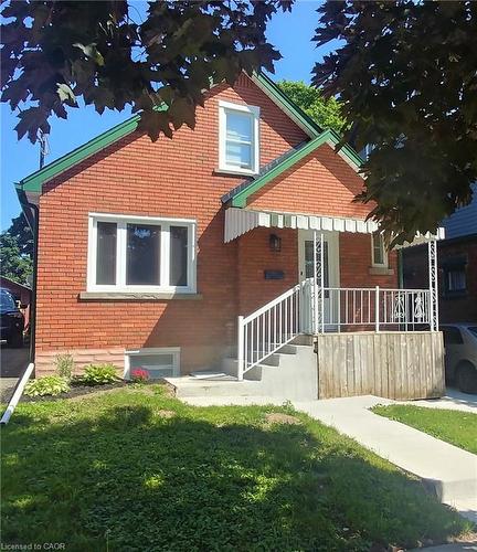 1-23 Fairview Avenue, Kitchener, ON - Outdoor
