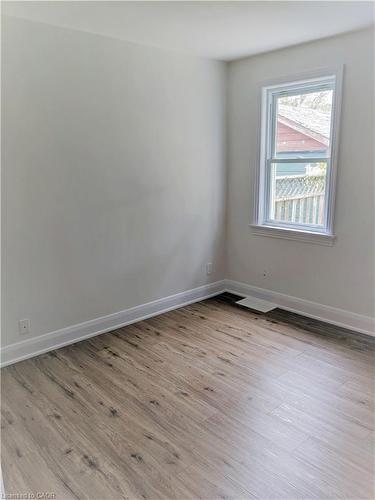 1-23 Fairview Avenue, Kitchener, ON - Indoor Photo Showing Other Room