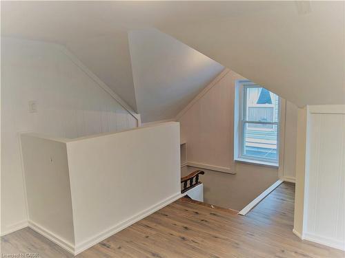 1-23 Fairview Avenue, Kitchener, ON - Indoor Photo Showing Other Room
