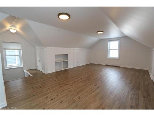 1-23 Fairview Avenue, Kitchener, ON - Indoor Photo Showing Other Room