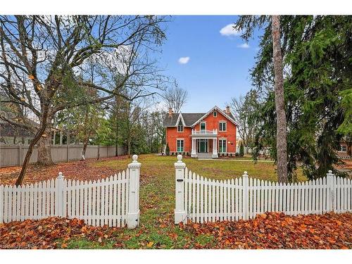 262 Main Street W, Grimsby, ON - Outdoor