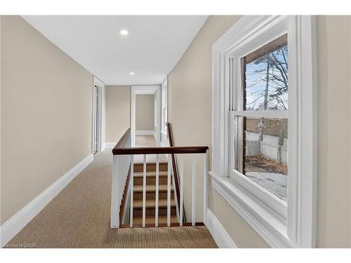 262 Main Street W, Grimsby, ON - Indoor Photo Showing Other Room