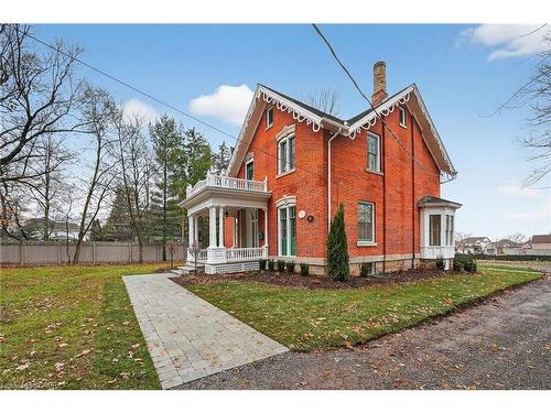 262 Main Street W, Grimsby, ON - Outdoor