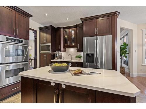 86 Canters Close, Kitchener, ON - Indoor Photo Showing Kitchen With Upgraded Kitchen