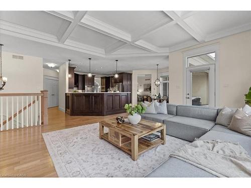 86 Canters Close, Kitchener, ON - Indoor Photo Showing Living Room