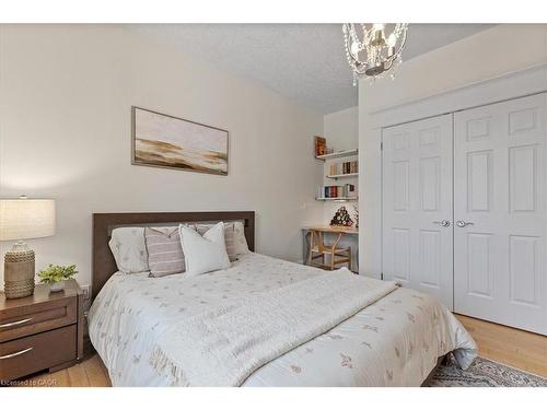 86 Canters Close, Kitchener, ON - Indoor Photo Showing Bedroom