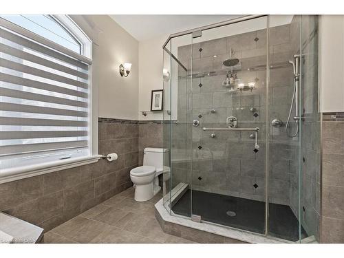 86 Canters Close, Kitchener, ON - Indoor Photo Showing Bathroom