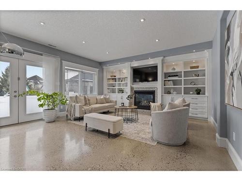 86 Canters Close, Kitchener, ON - Indoor Photo Showing Living Room With Fireplace