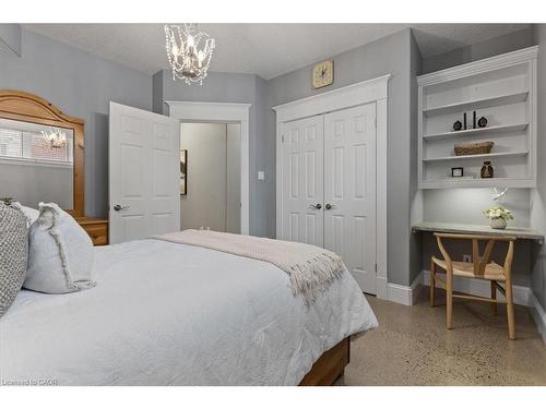 86 Canters Close, Kitchener, ON - Indoor Photo Showing Bedroom