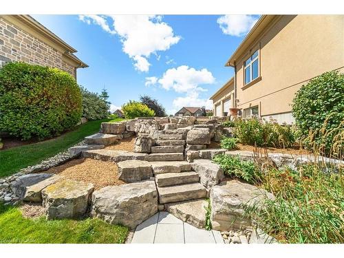 86 Canters Close, Kitchener, ON - Outdoor