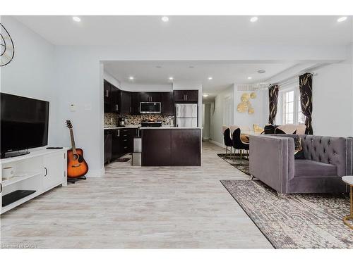 72 Rivertrail Avenue, Kitchener, ON - Indoor