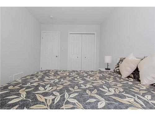 72 Rivertrail Avenue, Kitchener, ON - Indoor Photo Showing Bedroom