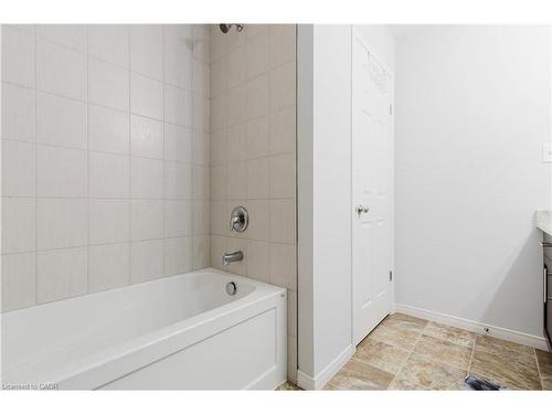 72 Rivertrail Avenue, Kitchener, ON - Indoor Photo Showing Bathroom