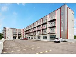 2-301 Westmount Road W Kitchener, ON N2M 1S3