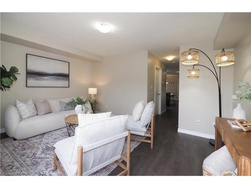 6C-388 Old Huron Road, Kitchener, ON - Indoor Photo Showing Living Room