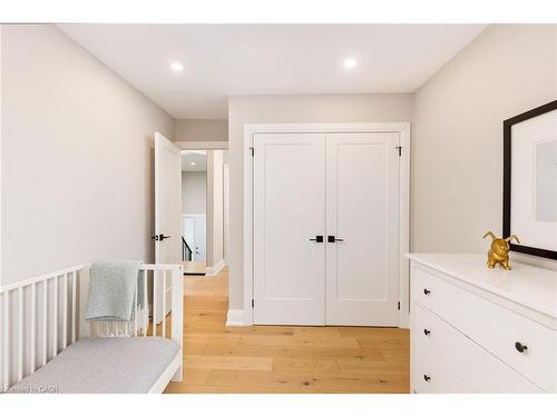 471 Sparling Crescent, Burlington, ON - Indoor Photo Showing Other Room