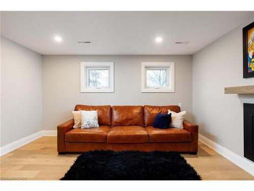 471 Sparling Crescent, Burlington, ON - Indoor With Fireplace