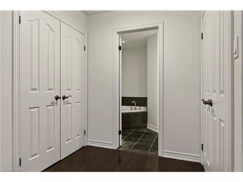 84 Forest Valley Crescent, Hamilton, ON - Indoor Photo Showing Other Room