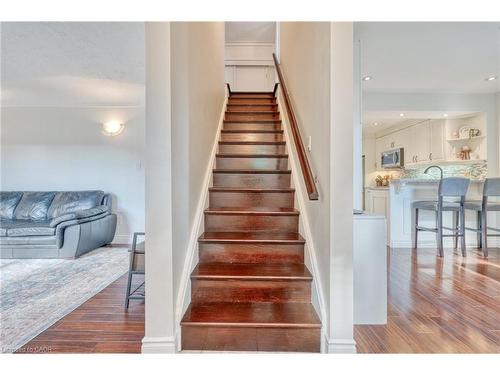 25 Montrose Avenue, Hamilton, ON - Indoor Photo Showing Other Room