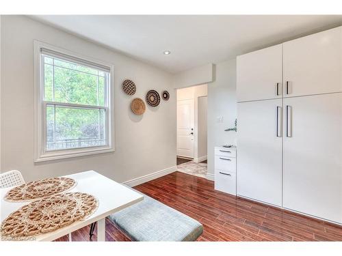 25 Montrose Avenue, Hamilton, ON - Indoor Photo Showing Other Room