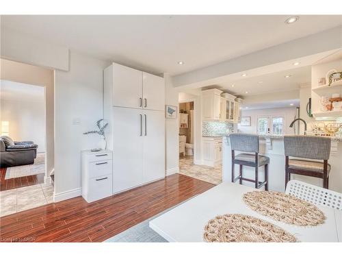 25 Montrose Avenue, Hamilton, ON - Indoor Photo Showing Other Room