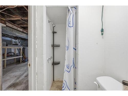 39 Burlington Street E, Hamilton, ON - Indoor Photo Showing Bathroom