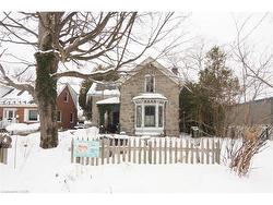 42 Hopeton Street  Cambridge, ON N1R 3T3