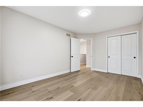930 Zeller Crescent, Kitchener, ON - Indoor Photo Showing Other Room