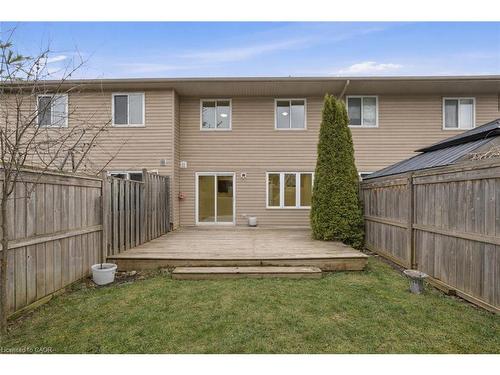 930 Zeller Crescent, Kitchener, ON - Outdoor With Exterior