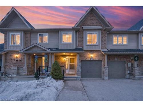 930 Zeller Crescent, Kitchener, ON - Outdoor With Facade