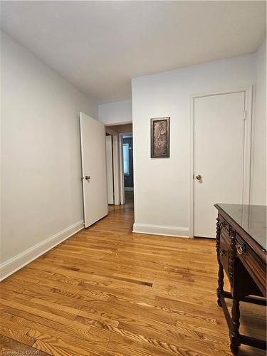 379 St. Leger Street, Kitchener, ON - Indoor Photo Showing Bathroom