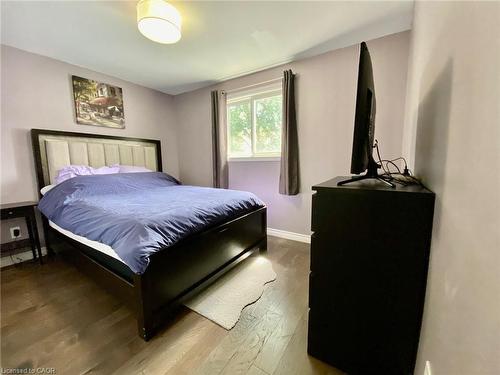 6 Adler Avenue, Hamilton, ON - Indoor Photo Showing Bedroom