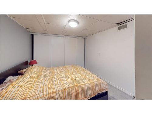 6 Adler Avenue, Hamilton, ON - Indoor Photo Showing Bedroom