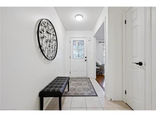 92 Schroder Crescent, Guelph, ON - Indoor Photo Showing Other Room