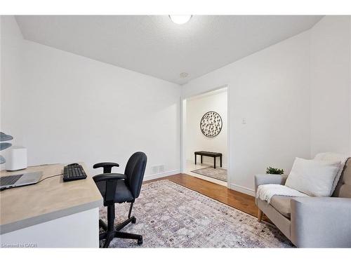 92 Schroder Crescent, Guelph, ON - Indoor Photo Showing Other Room